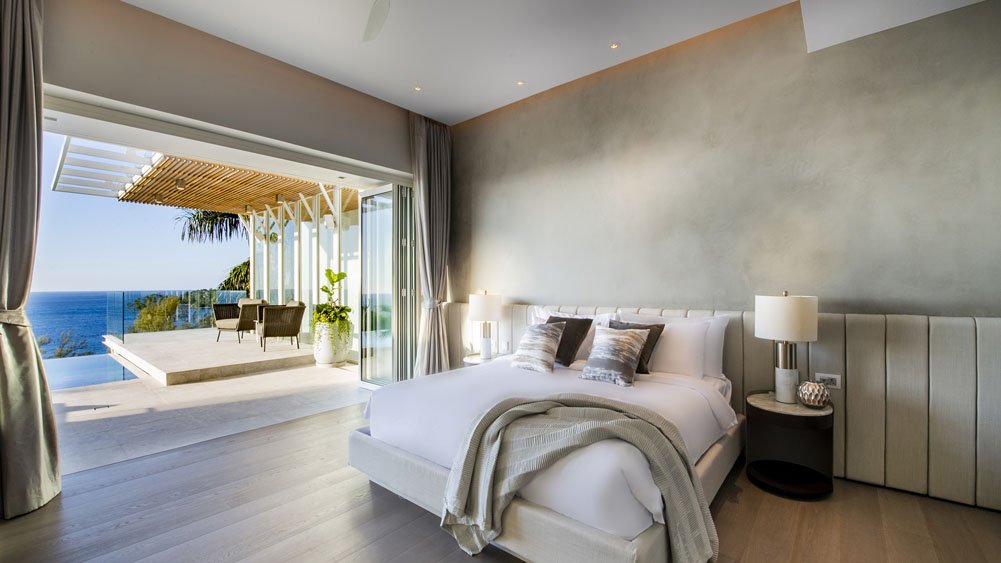 Villa Borimas - Contemporary master bedroom design
